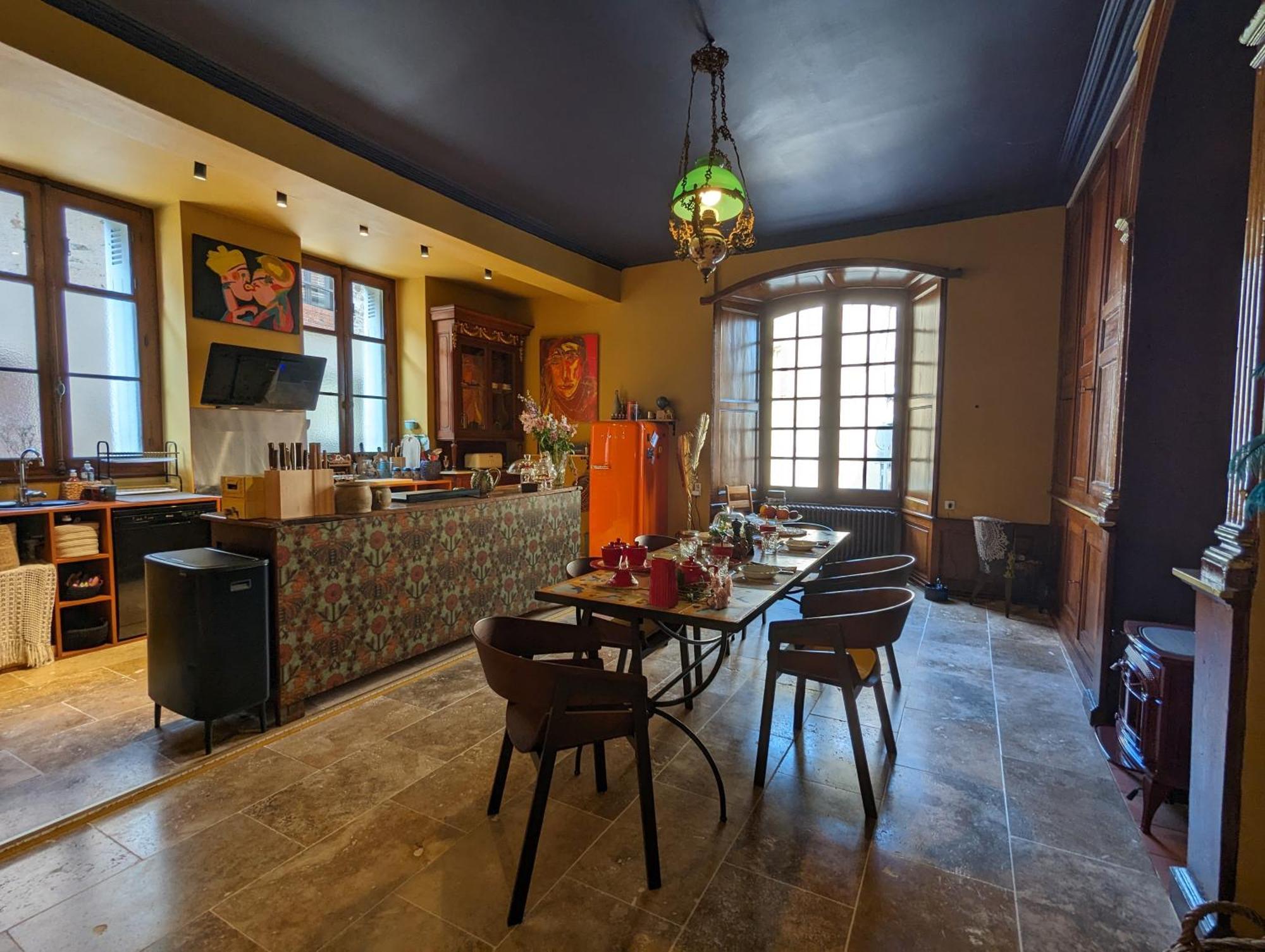 Bed and Breakfast Manoir Des Arts Конфолан Экстерьер фото
