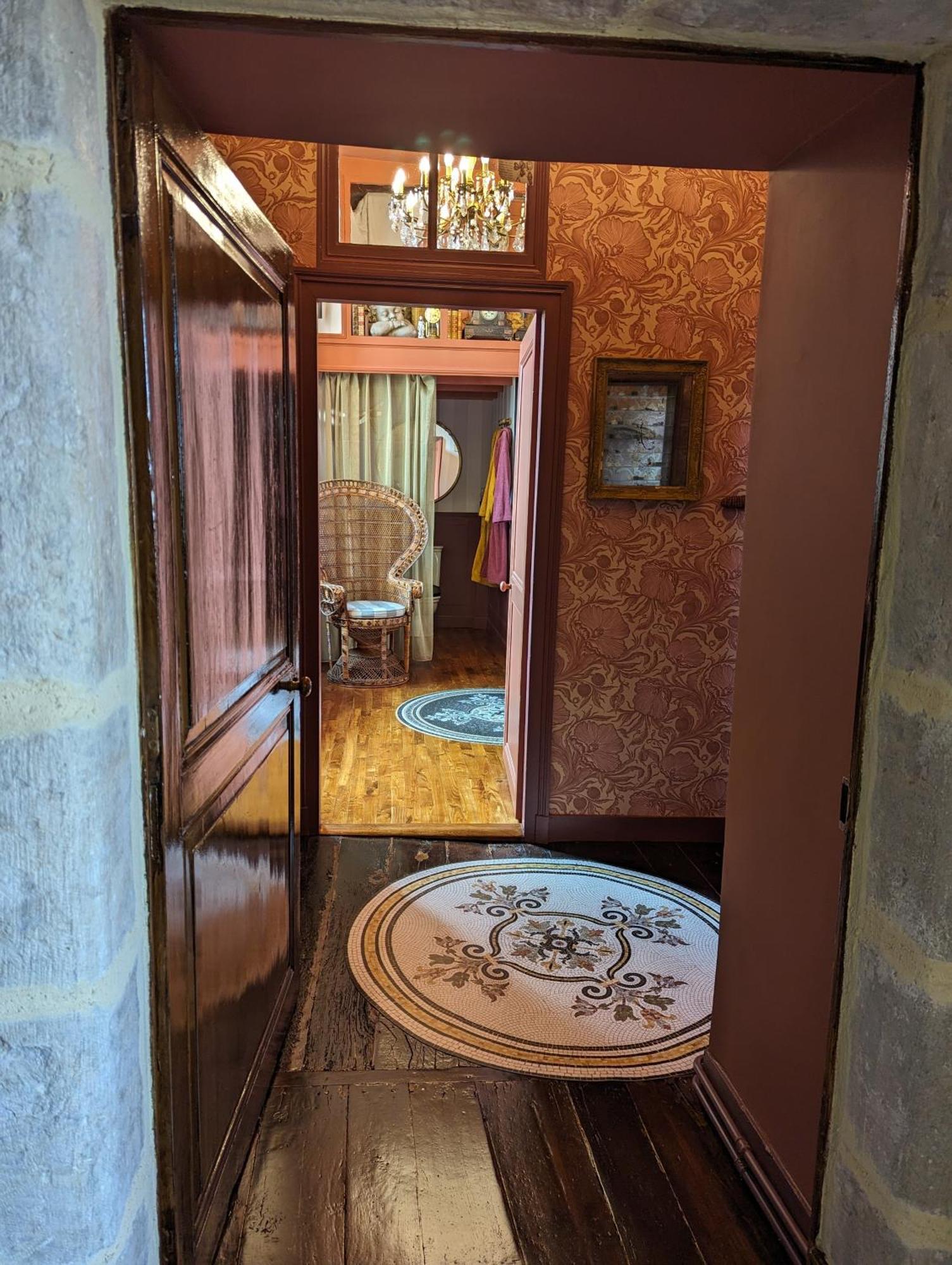 Bed and Breakfast Manoir Des Arts Конфолан Экстерьер фото
